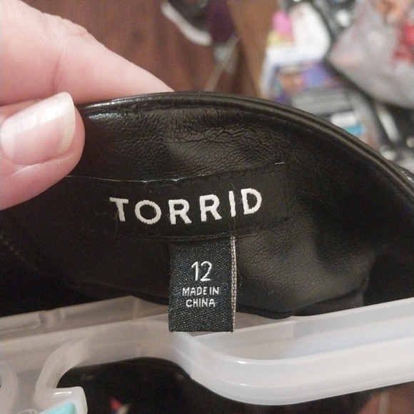 Torrid size 12 hummingbird skirt - Picture 6 of 6